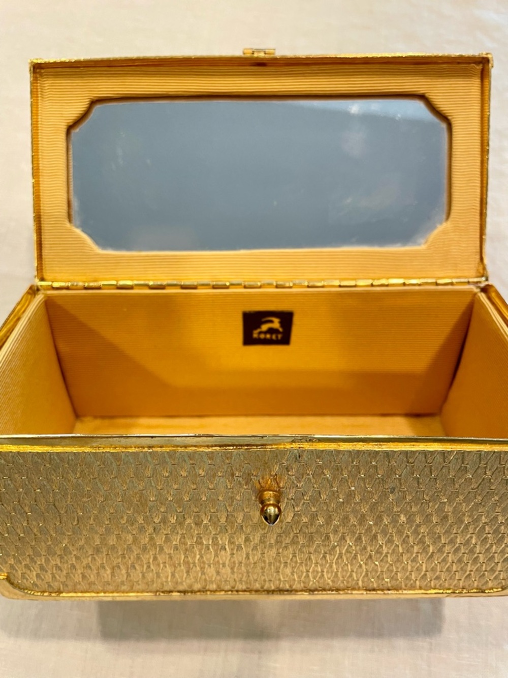 Vintage 1950s Koret Gold Textured Metal Top-Handle Women’s Box Bag With Mirror - Picture 3 of 7